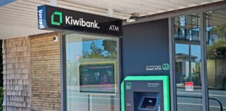 Kiwibank closure: Residents and  retailers dismayed at proposal